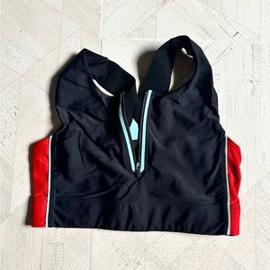 Laain Front Zip Sports Bra